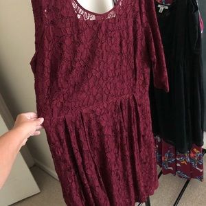 Semi formal lace midi retro fit dress